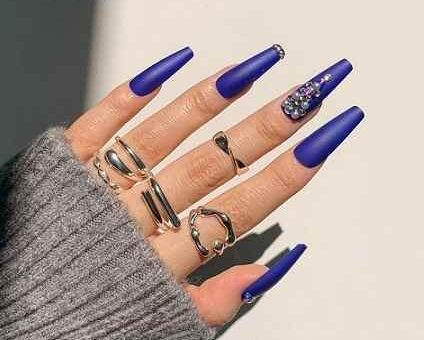 How to Get the Perfect Royal Blue Ombre Nails